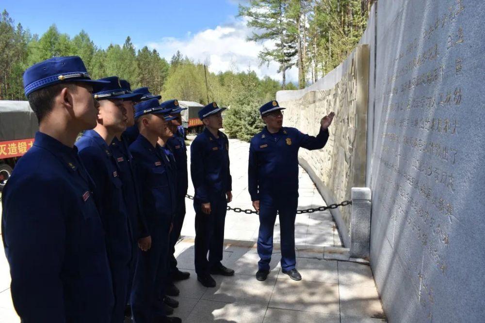 推动现代化新湘西建设取得新的更大进步 ——访省人大代表,湘西自治州委副书记、州长陈华