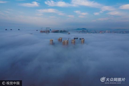 金普年货大集的魅力有多大？2.4米大锅熬羊汤，每天都得熬五六锅